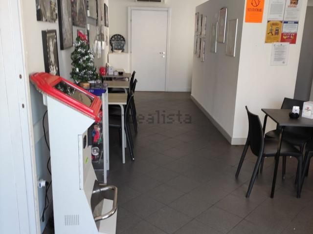 Locale Commerciale in affitto a Parrano, Trevi