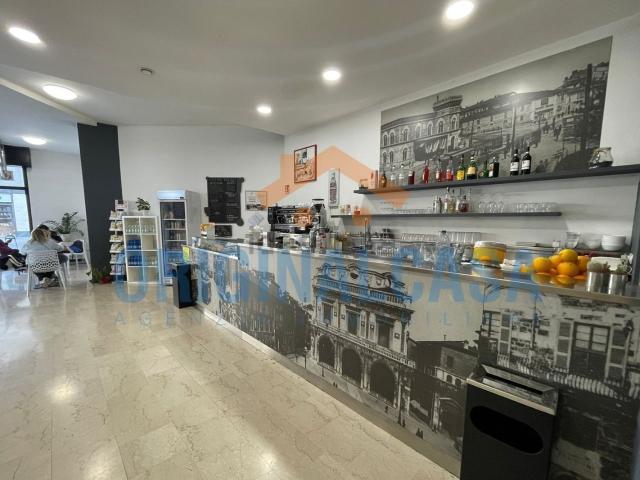 Locale Commerciale in affitto a Zona Centro, Brescia