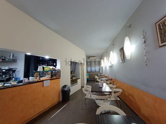 Locale Commerciale in affitto a Piemonte, Alessandria