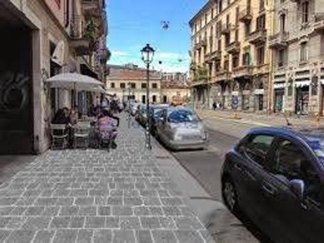 Locale Commerciale in affitto a Municipio 6, Milano