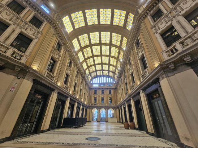 Locale Commerciale in affitto a IV Circoscrizione, Messina