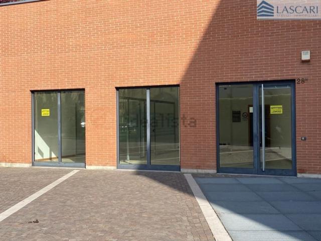 Locale Commerciale in affitto a Bergamo, Lombardia