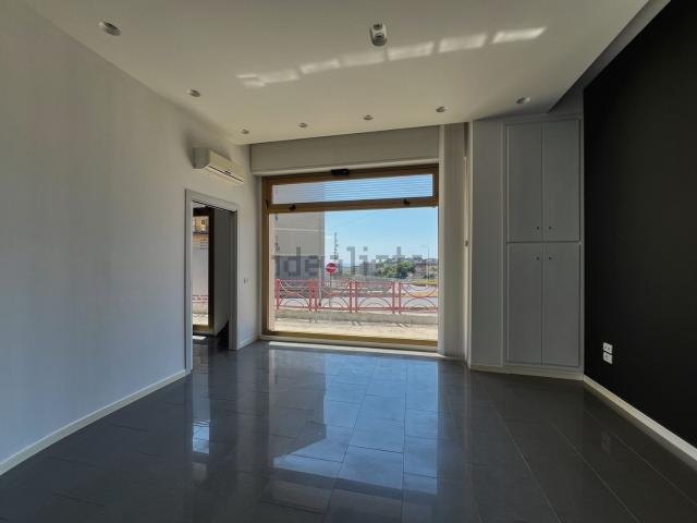 Locale Commerciale in affitto a Sant'Antonio, Calabria