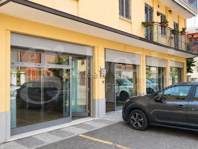 Locale Commerciale in affitto a Buon Pastore-Sant'Agnese-San Damaso, Modena