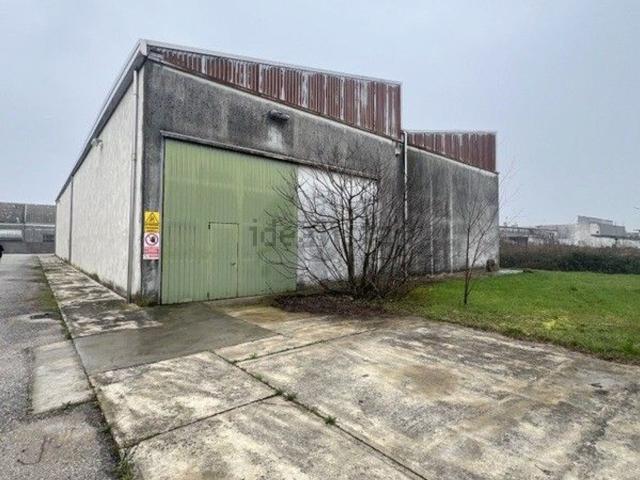 Locale Commerciale in affitto a Sesto Al Reghena, Friuli-Venezia Giulia