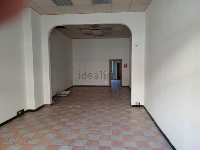 Locale Commerciale in affitto a Lo Sperone, Pistoia