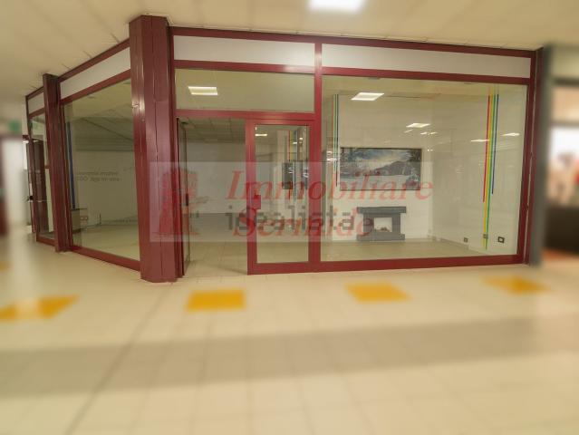 Locale Commerciale in affitto a Sermide e Felonica, Sermide