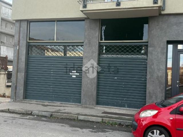 Locale Commerciale in affitto a Piemonte, Cuneo