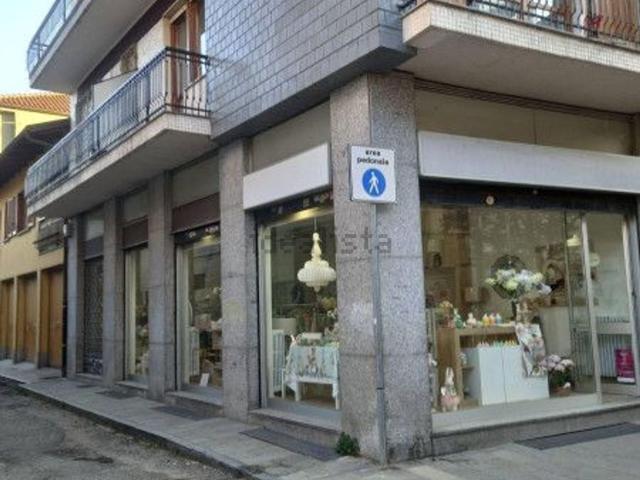 Locale Commerciale in affitto a Piemonte, Torino