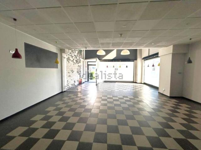 Locale Commerciale in affitto a Abano Terme Bagni, Veneto