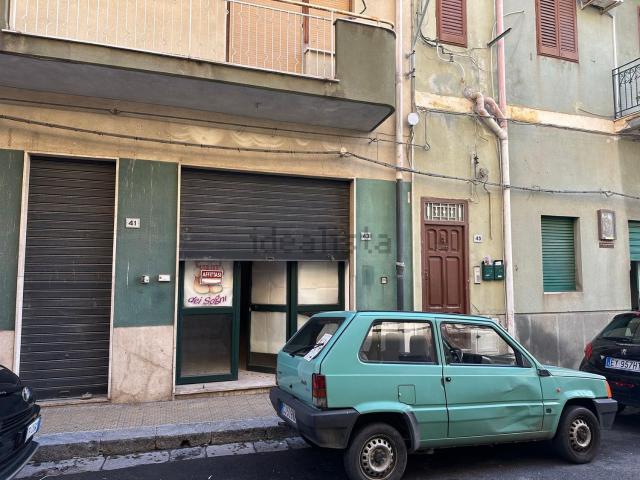 Locale Commerciale in affitto a Bagheria, Sicilia