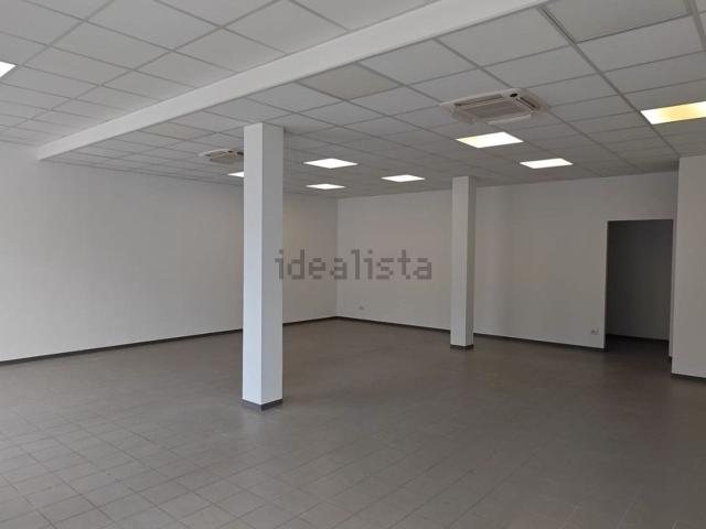 Locale Commerciale in affitto a Unione dei comuni del Sorbara, Nonantola
