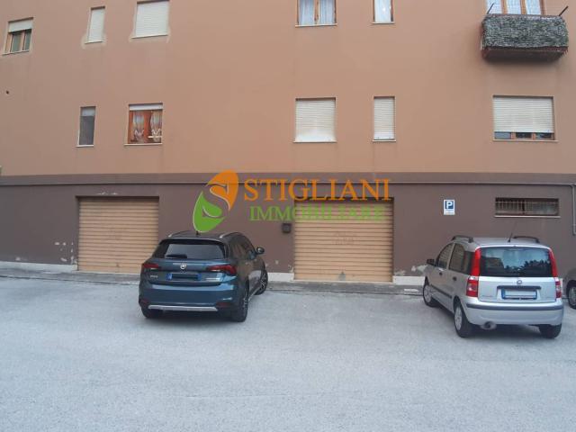 Locale Commerciale in vendita a San Giovanni, Campobasso