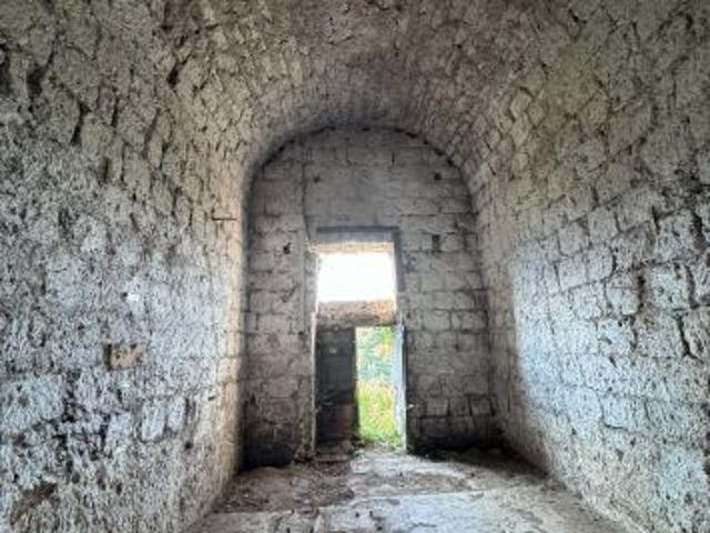 Capannone in vendita a Civita Castellana, Lazio