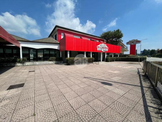 Locale Commerciale in vendita a Vittuone, Lombardia