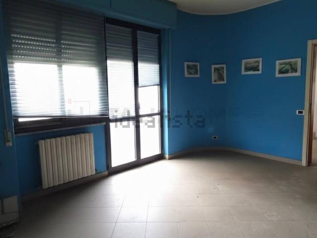 Locale Commerciale in vendita a Villa Doloretta, Cagliari