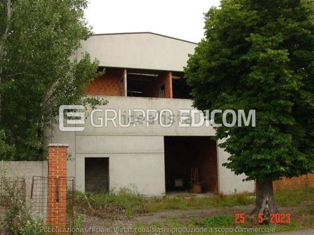 Locale Commerciale in vendita a Piemonte, Alessandria