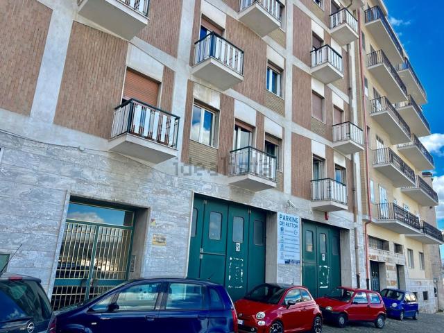 Locale Commerciale in vendita a Benevento, Campania