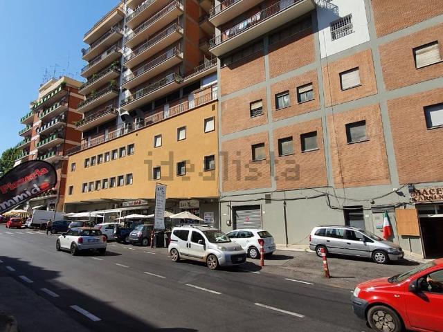 Locale Commerciale in vendita a Roma Capitale, Lazio