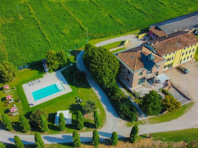 Locale Commerciale in vendita a San Martino Buon Albergo, Veneto