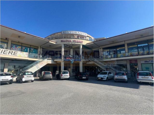 Locale Commerciale in vendita a Roma Capitale, Lazio