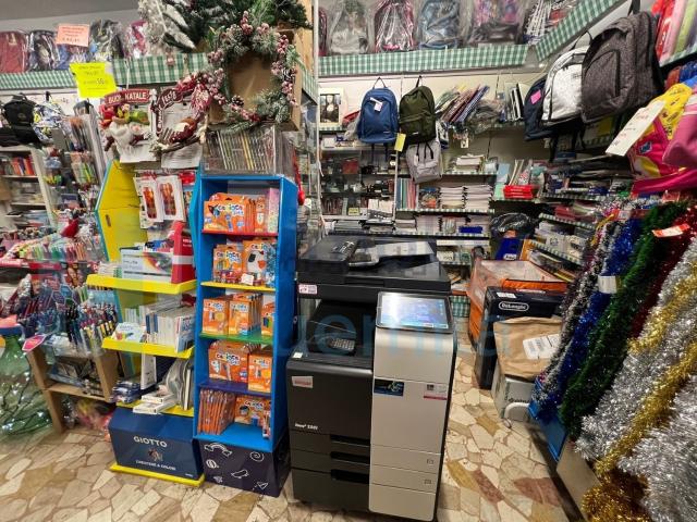 Locale Commerciale in vendita a Unione dei comuni Valli del Reno, Lavino e Samoggia, Monte San Pietro