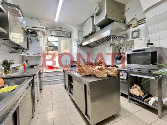 Locale Commerciale in vendita a Lerici, Liguria