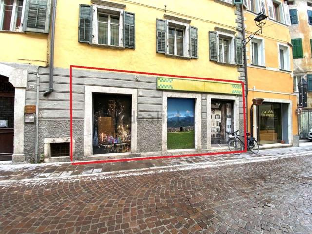 Locale Commerciale in vendita a Comunità Valsugana e Tesino, Borgo Valsugana