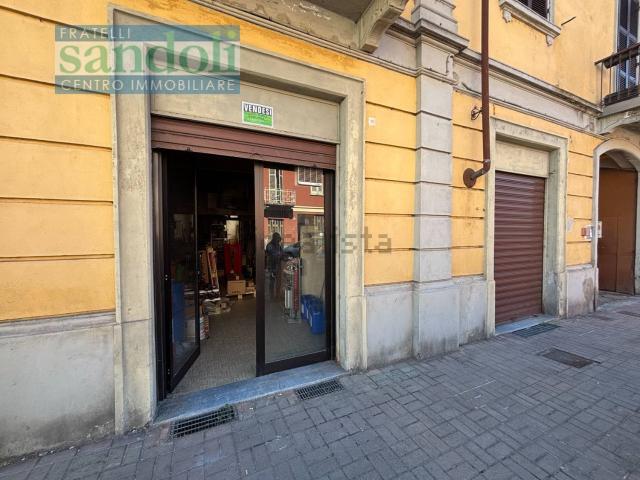 Locale Commerciale in vendita a Ciaferu, Vercelli