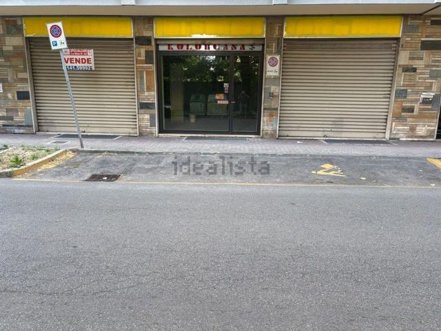 Locale Commerciale in vendita a Piemonte, Asti