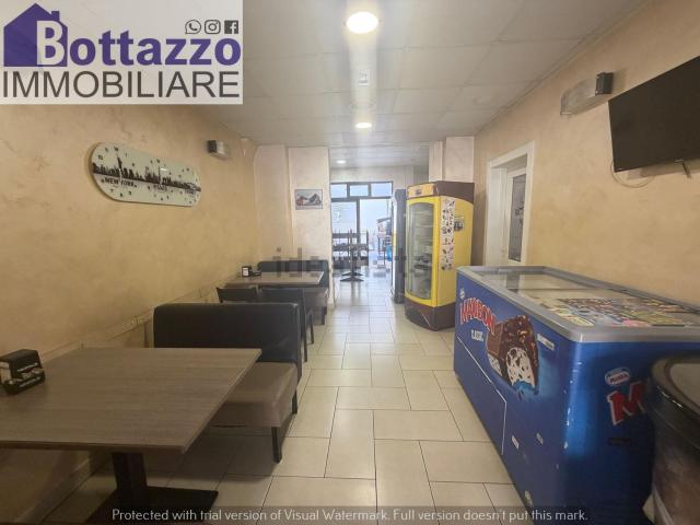 Locale Commerciale in vendita a Puglia, Taranto