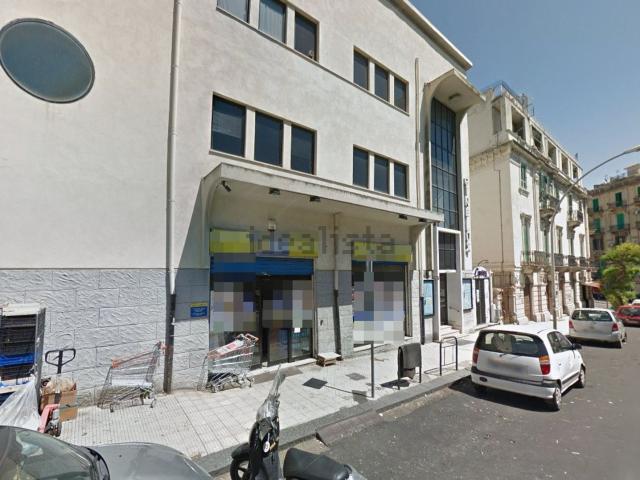 Locale Commerciale in vendita a IV Circoscrizione, Messina