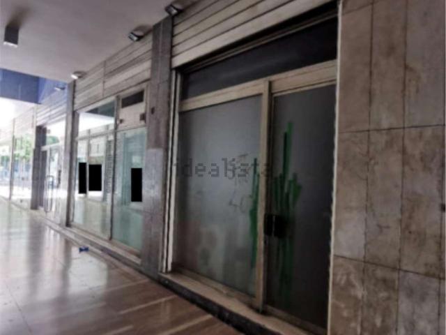 Locale Commerciale in vendita a Commenda, Rovigo