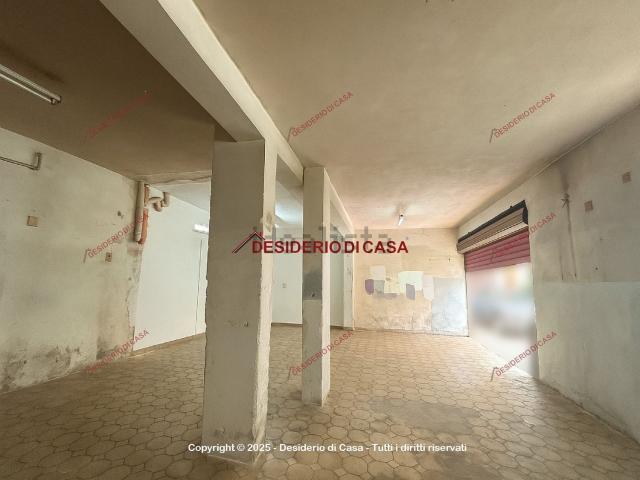 Locale Commerciale in vendita a VI Circoscrizione, Palermo