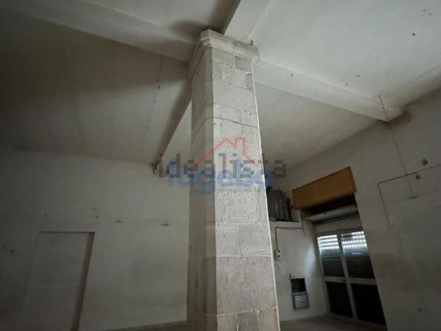 Locale Commerciale in vendita a Andria, Barletta-andria-trani