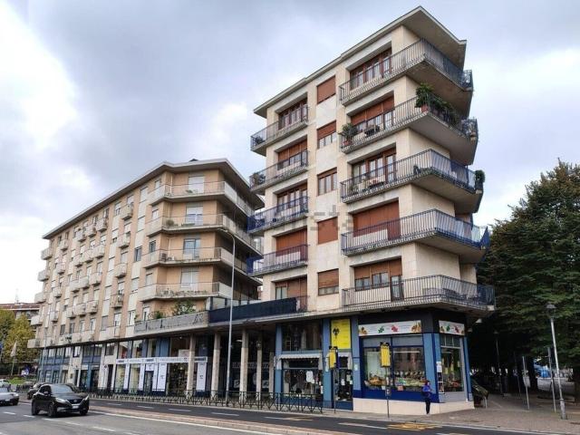 Locale Commerciale in vendita a Piemonte, Torino