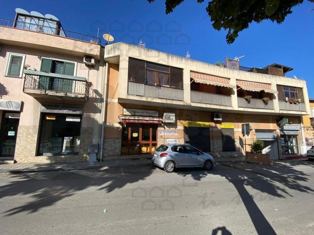 Locale Commerciale in vendita a III Circoscrizione, Messina