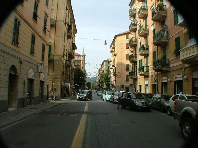 Locale Commerciale in vendita a Oltreletimbro, Albisola Capo