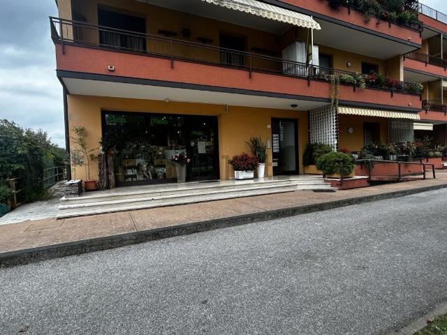 Locale Commerciale in vendita a Fonte, Riese Pio X