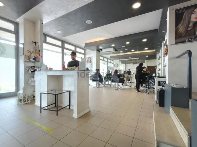 Locale Commerciale in vendita a Legnago, Veneto