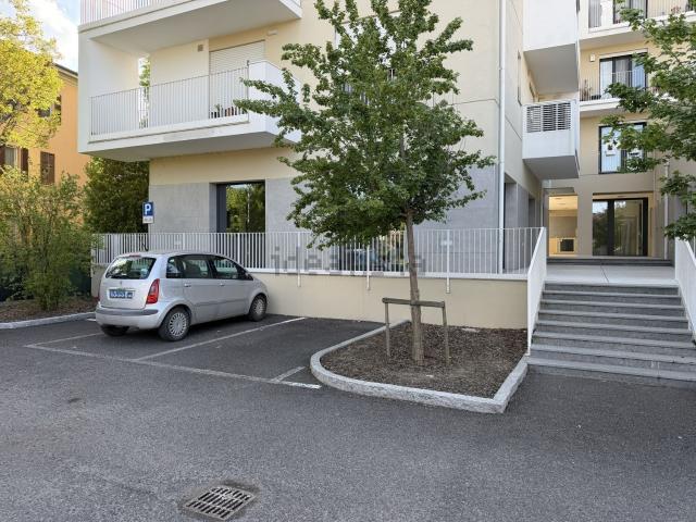 Locale Commerciale in vendita a Unione Reno Galliera, Castel Maggiore