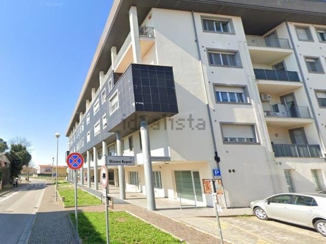 Locale Commerciale in vendita a Romito, Pontedera