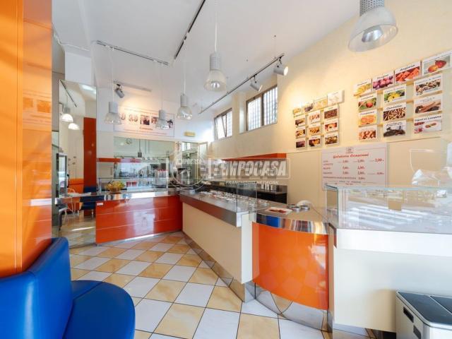 Locale Commerciale in vendita a Sant'Alessandro, Villasanta