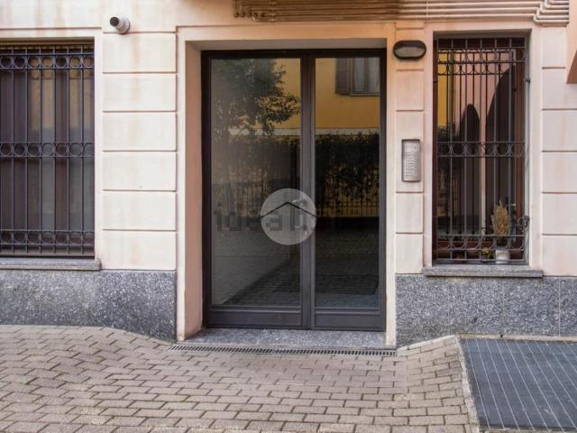 Locale Commerciale in vendita a Casalpusterlengo, Lombardia