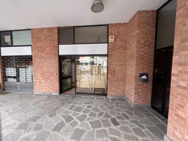 Locale Commerciale in vendita a Torre Pellice, Torino