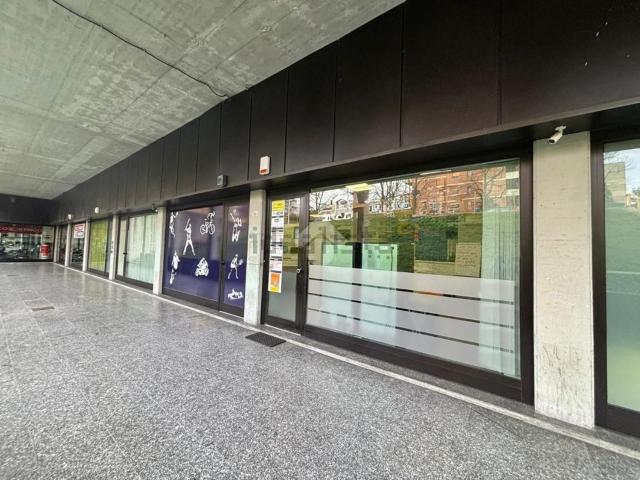 Locale Commerciale in vendita a Piemonte, Torino