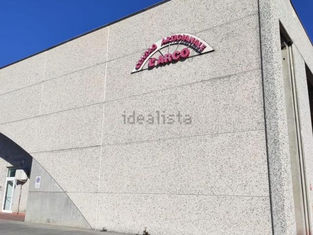 Locale Commerciale in vendita a Borgo Piave, Latina