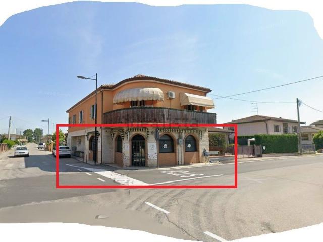 Locale Commerciale in vendita a Porto Viro, Veneto