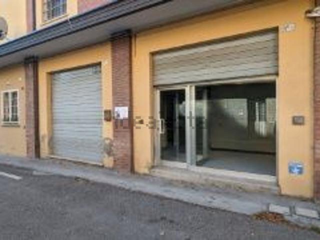 Locale Commerciale in vendita a Piemonte, Alessandria