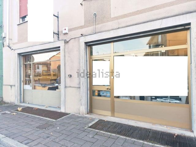 Locale Commerciale in vendita a Cascina Aguzzafame, Vigevano